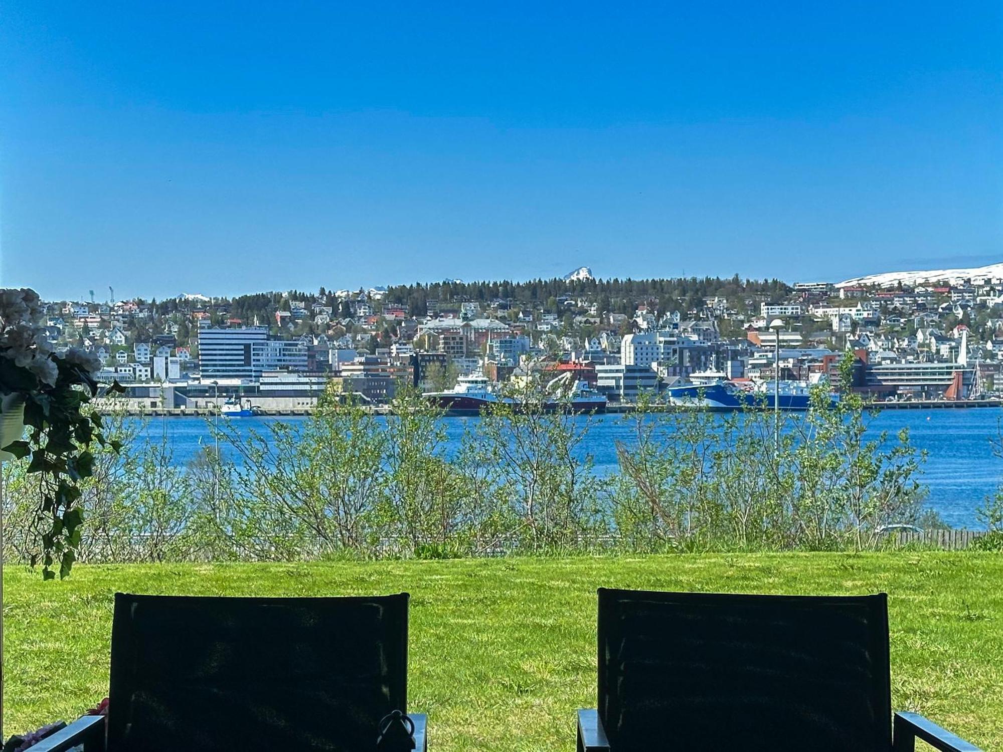 Ferienwohnung Panorama View - Free Parking - Perfect For Couples Tromsø Exterior foto